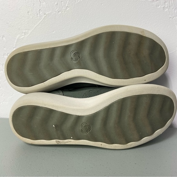 Collection by Clarks Green Sneakers Men's 10M Slip On Casual - Picture 6 of 9